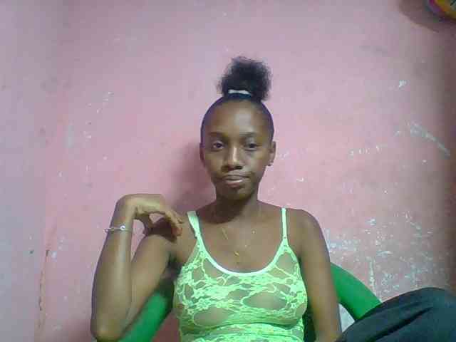 Marceliahh webcam