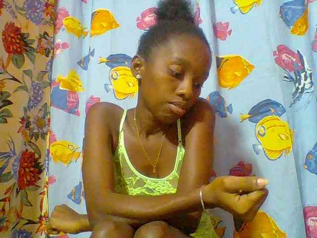 Marceliahh webcam