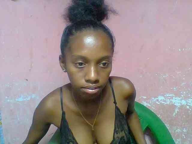 Marceliahh webcam