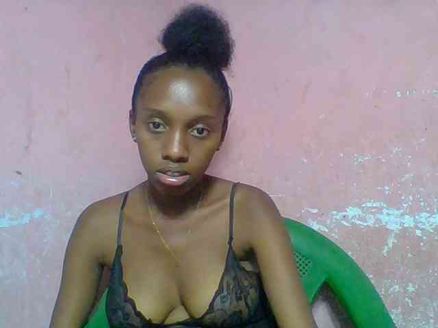 Marceliahh webcam