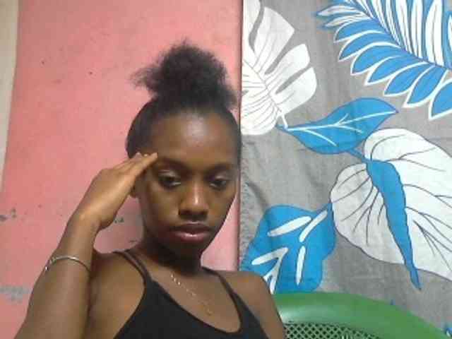 Marceliahh webcam