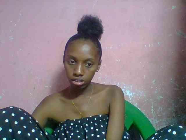 Marceliahh webcam