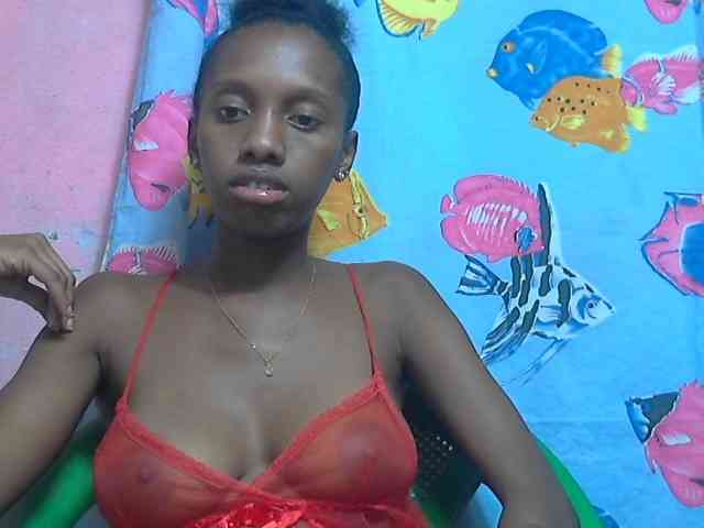 Marceliahh webcam