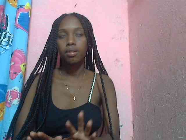 Marceliahh webcam