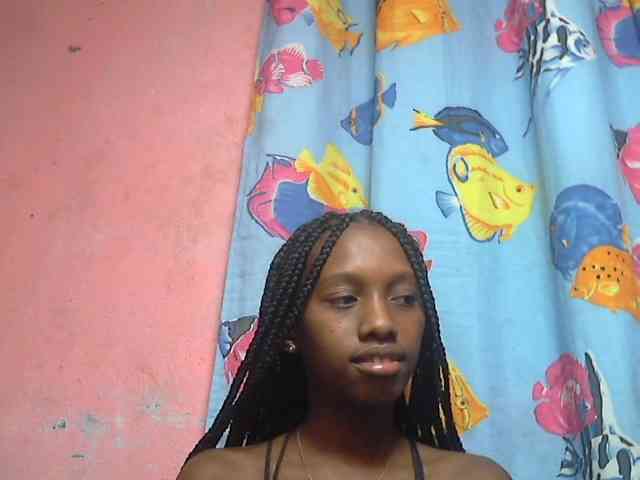 Marceliahh webcam