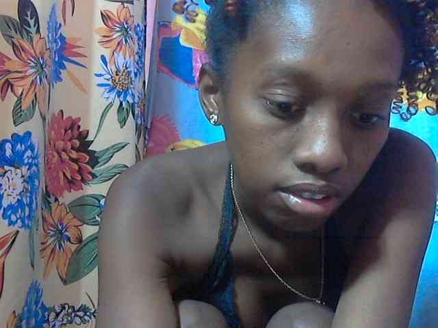 Marceliahh webcam