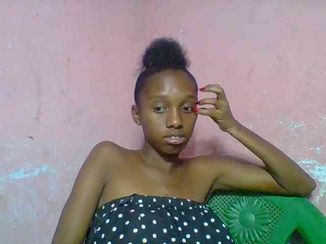 Marceliahh webcam