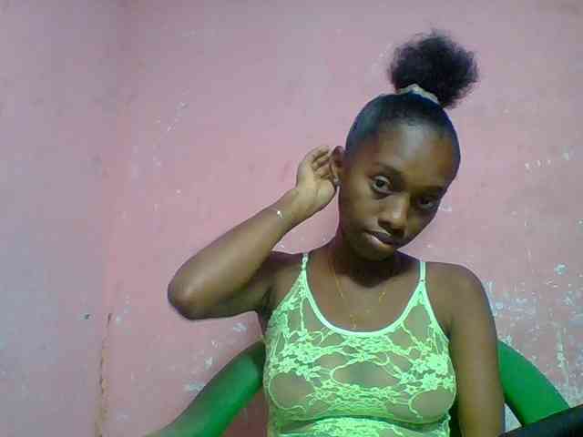 Marceliahh webcam