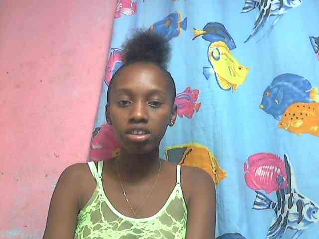 Marceliahh webcam