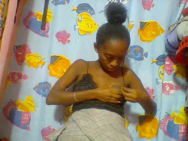 Marceliahh webcam