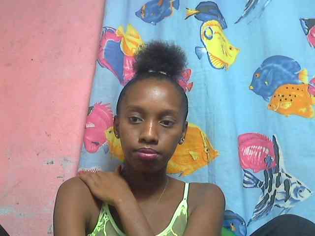 Marceliahh webcam