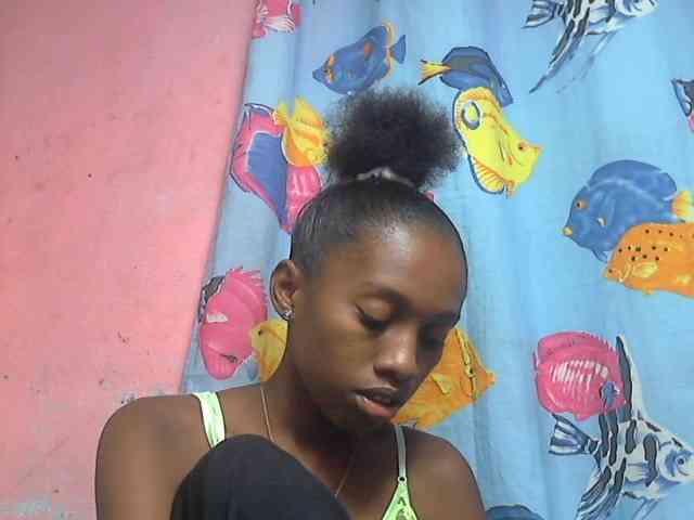 Marceliahh webcam