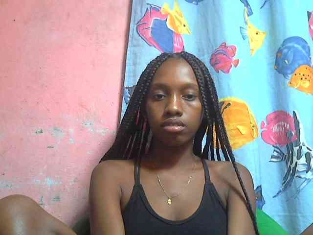 Marceliahh webcam