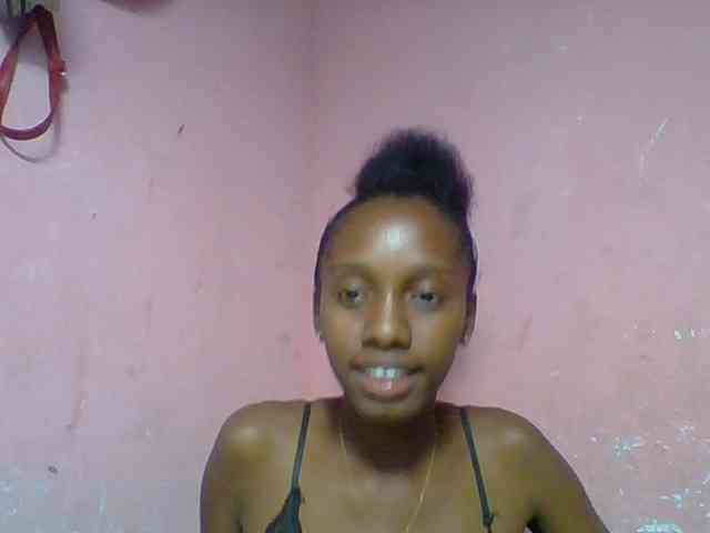 Marceliahh webcam