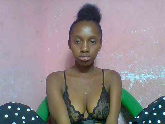 Marceliahh webcam