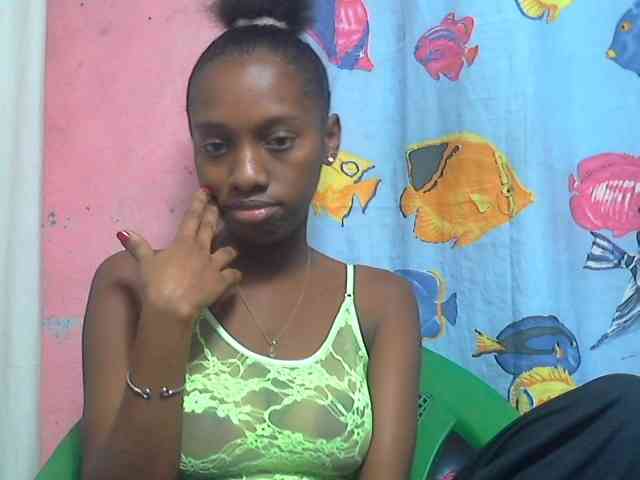 Marceliahh webcam