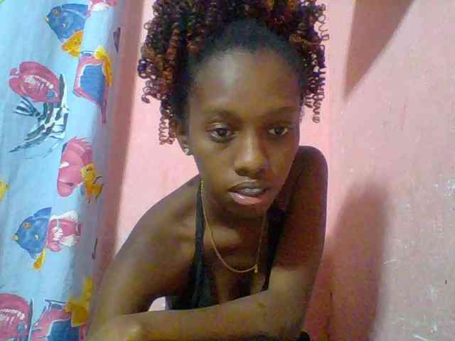 Marceliahh webcam