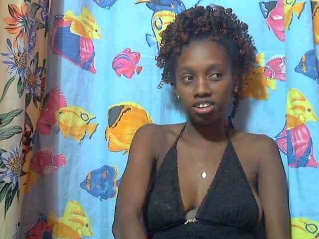 Marceliahh webcam