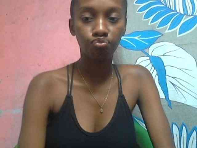 Marceliahh webcam