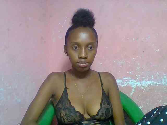 Marceliahh webcam