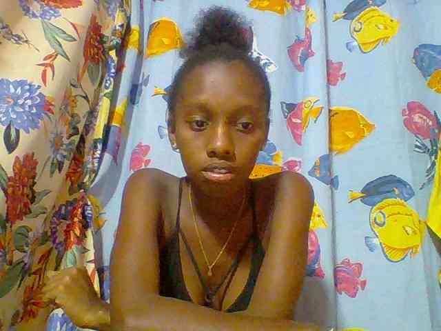 Marceliahh webcam