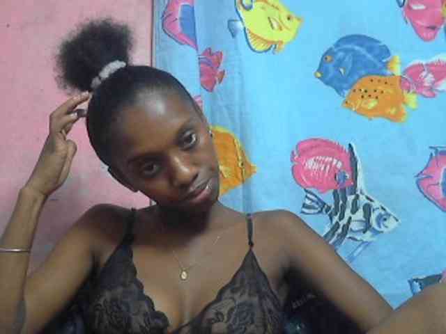Marceliahh webcam