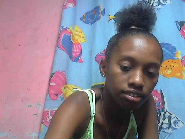 Marceliahh webcam
