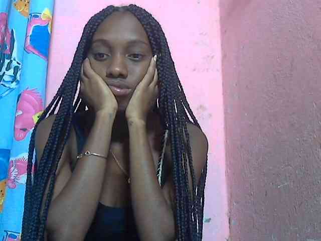 Marceliahh webcam