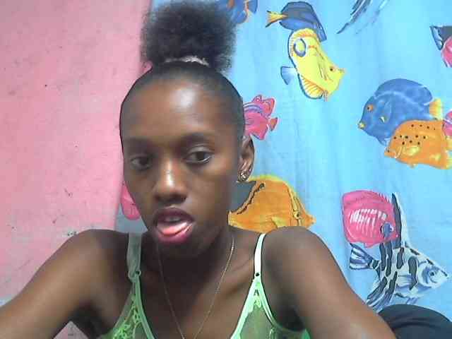 Marceliahh webcam