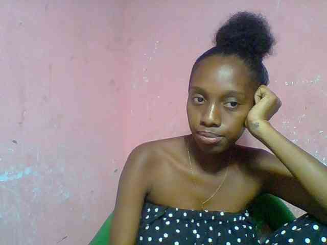 Marceliahh webcam