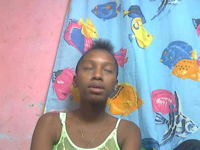 Marceliahh webcam