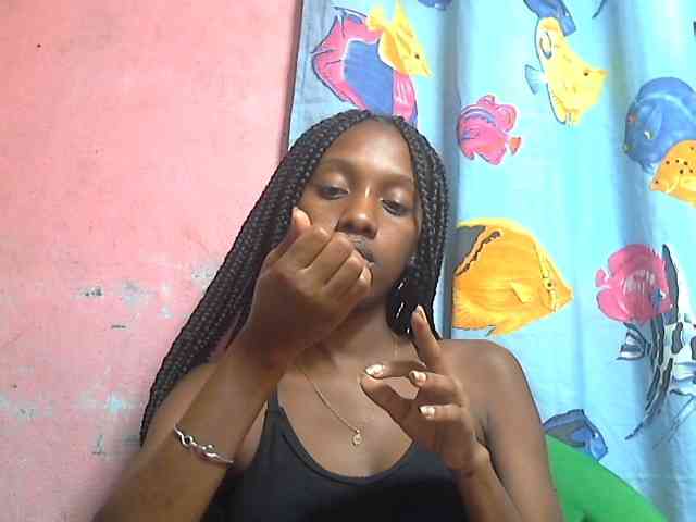Marceliahh webcam