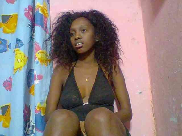 Marceliahh webcam