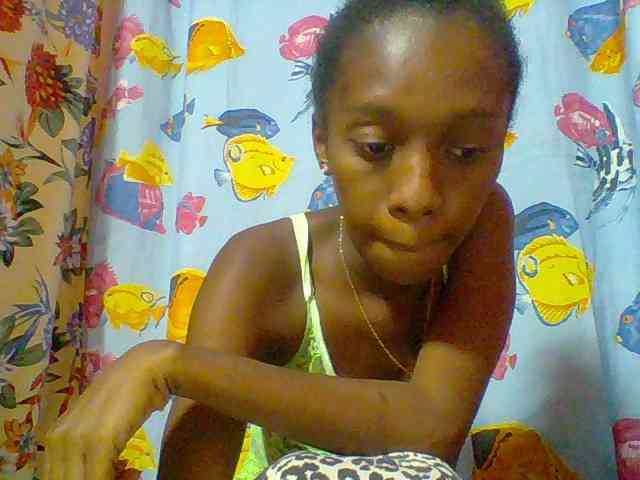 Marceliahh webcam