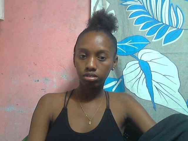 Marceliahh webcam