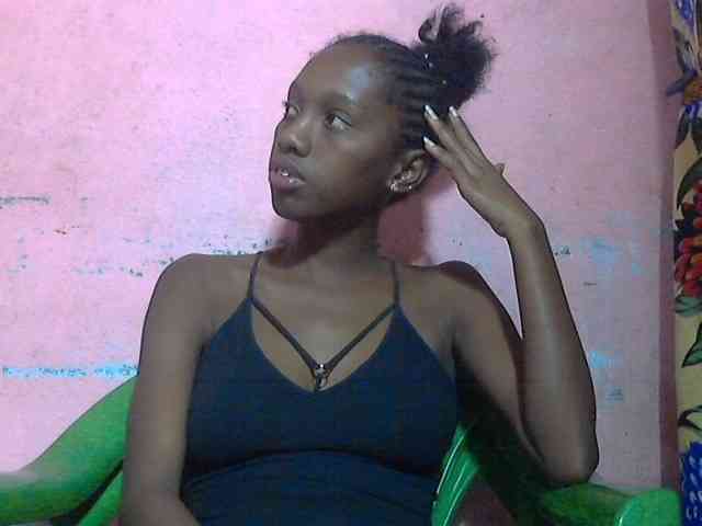 Marceliahh webcam
