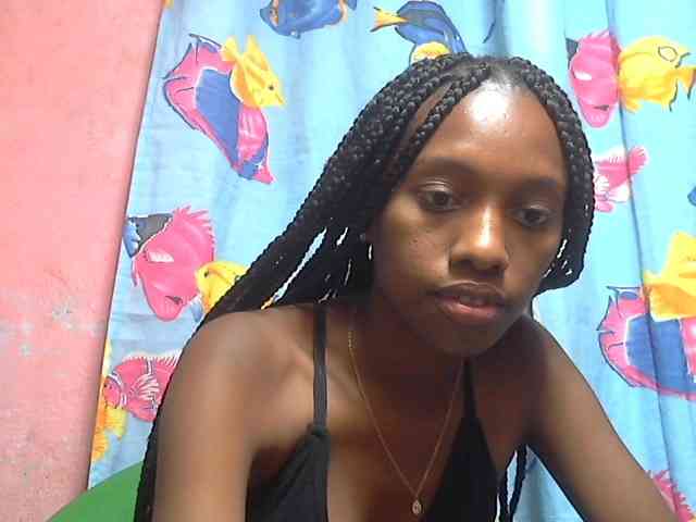 Marceliahh webcam