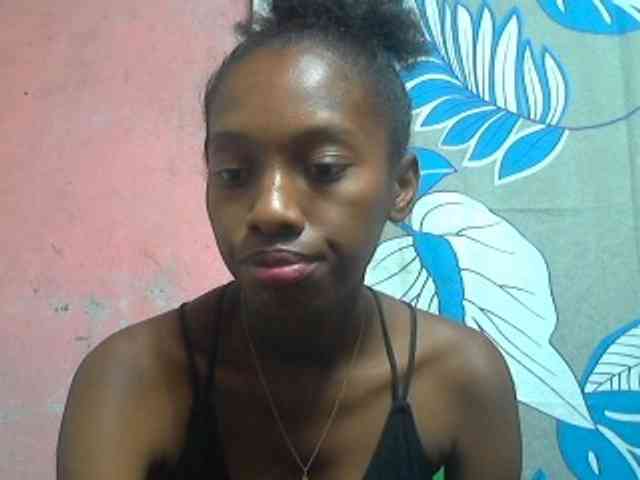 Marceliahh webcam