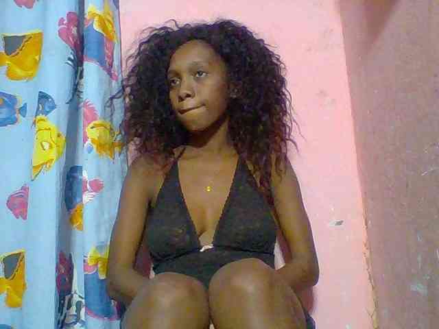 Marceliahh webcam