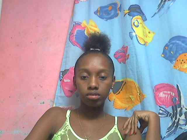 Marceliahh webcam