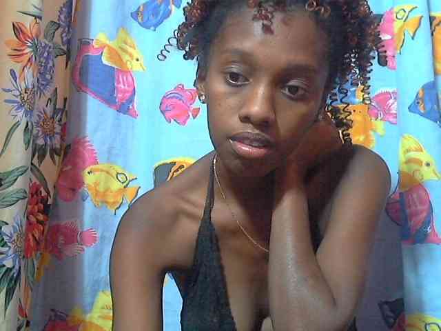 Marceliahh webcam