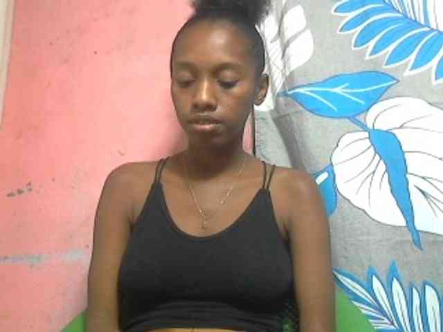 Marceliahh webcam