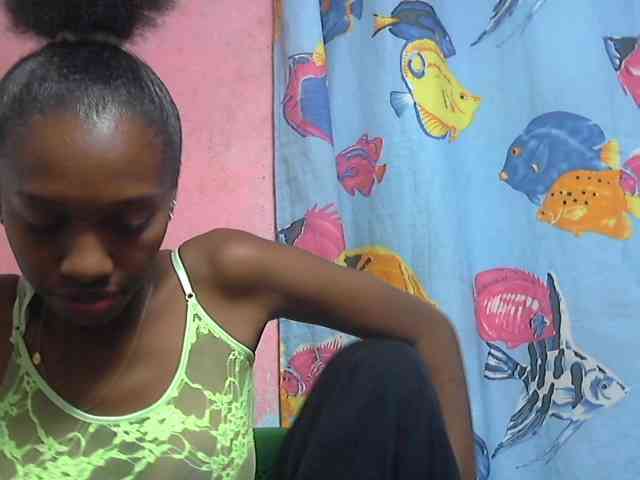 Marceliahh webcam