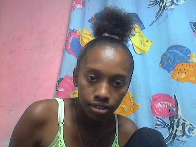 Marceliahh webcam