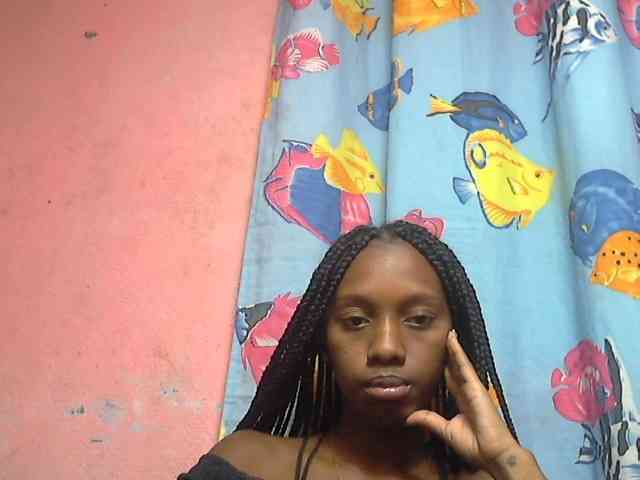Marceliahh webcam
