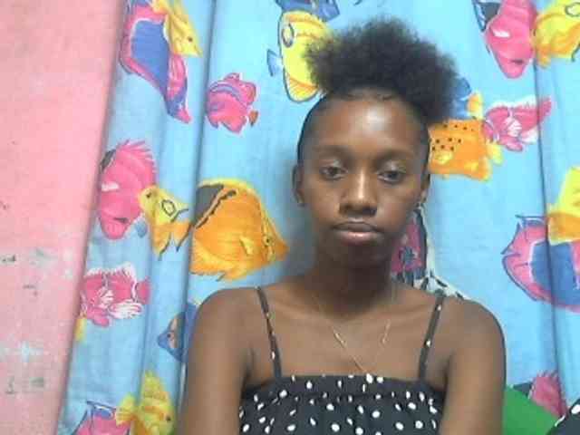 Marceliahh webcam