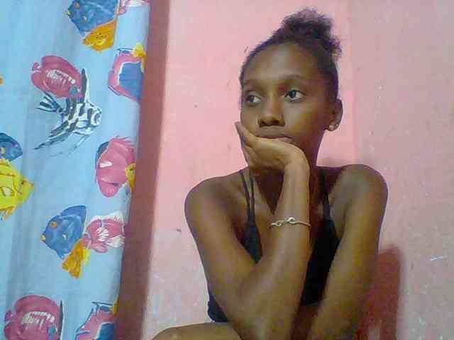 Marceliahh webcam