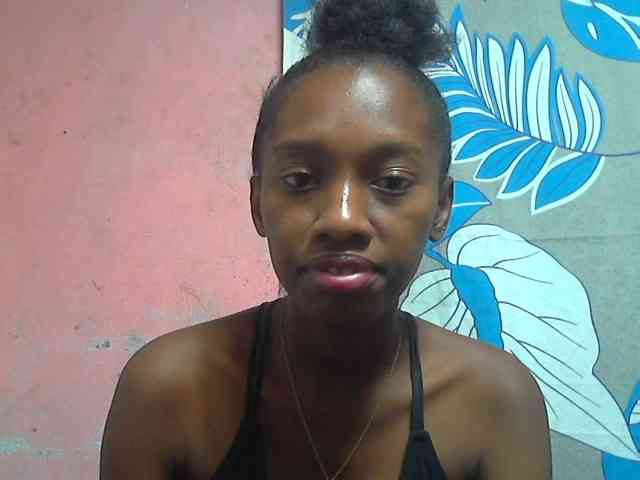Marceliahh webcam