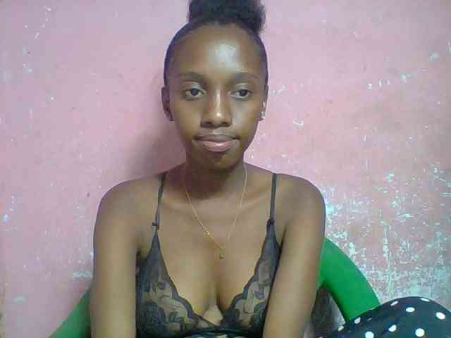 Marceliahh webcam
