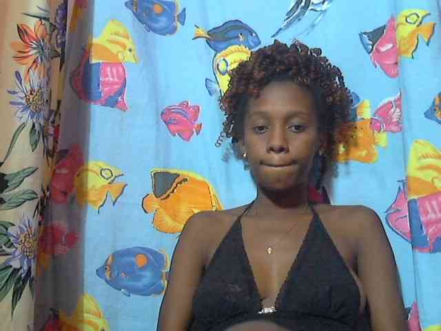 Marceliahh webcam